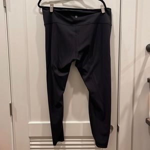 Black lululemon leggings
